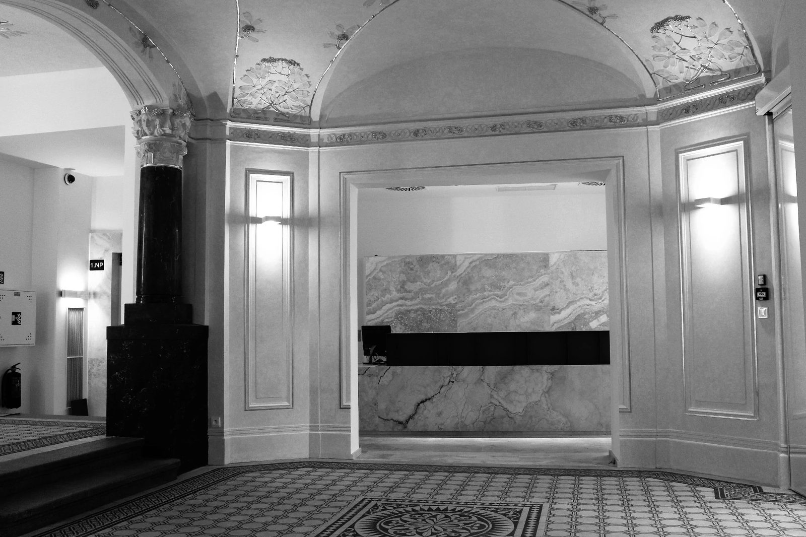 Hotel Golden Crown Praha — lobby